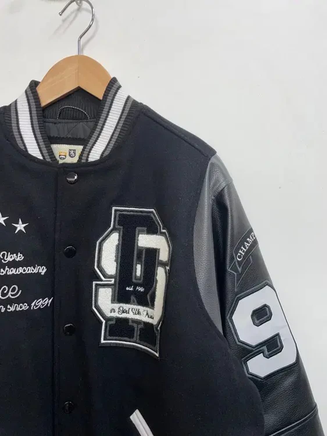 미디움 미사용 스모크라이즈 레더 바시티 자켓 점퍼 블랙 상품이미지4