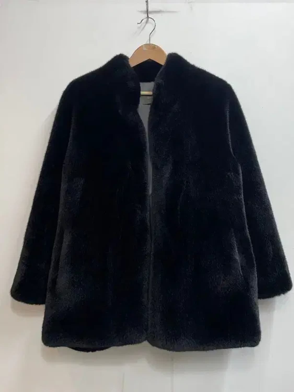 프리 Ba q 여자 인조 퍼 하프 코트 블랙 상품이미지2