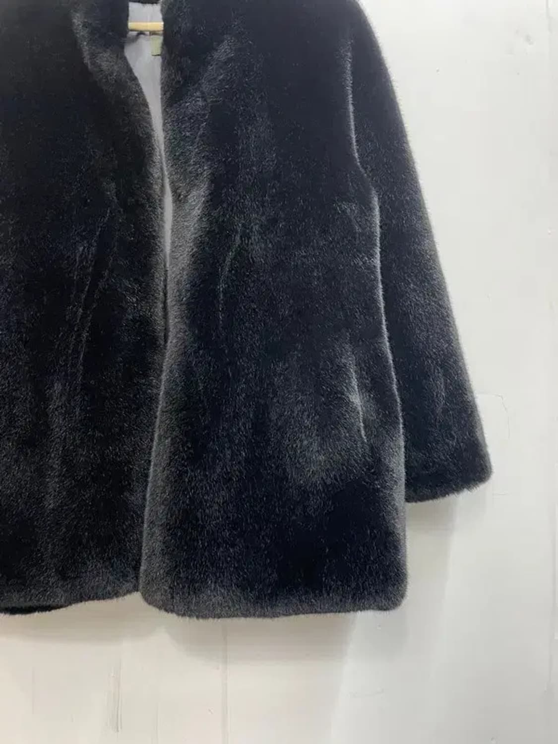 프리 Ba q 여자 인조 퍼 하프 코트 블랙 상품이미지3