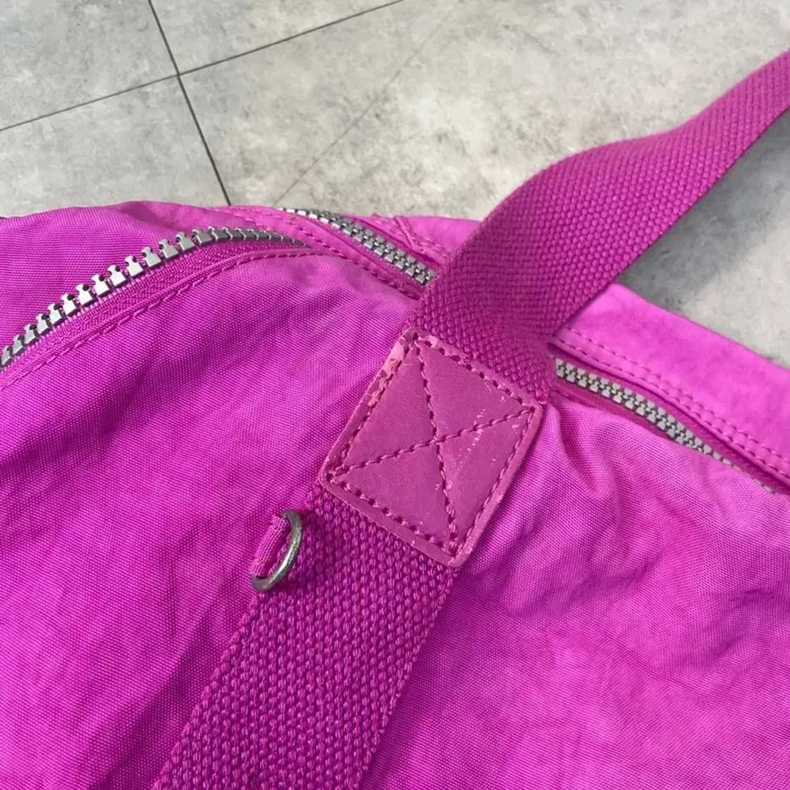 os 키플링 올드스쿨 핫핑크 숄더백 가방 상품이미지4