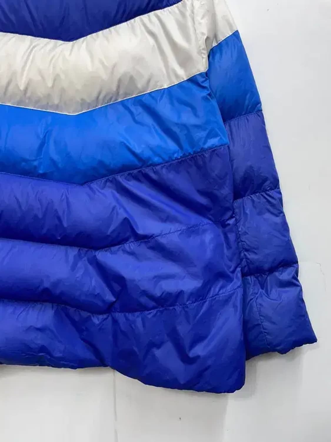 XL 나이키 올드스쿨 투톤로고 스우시 패딩 다운점퍼 상품이미지10