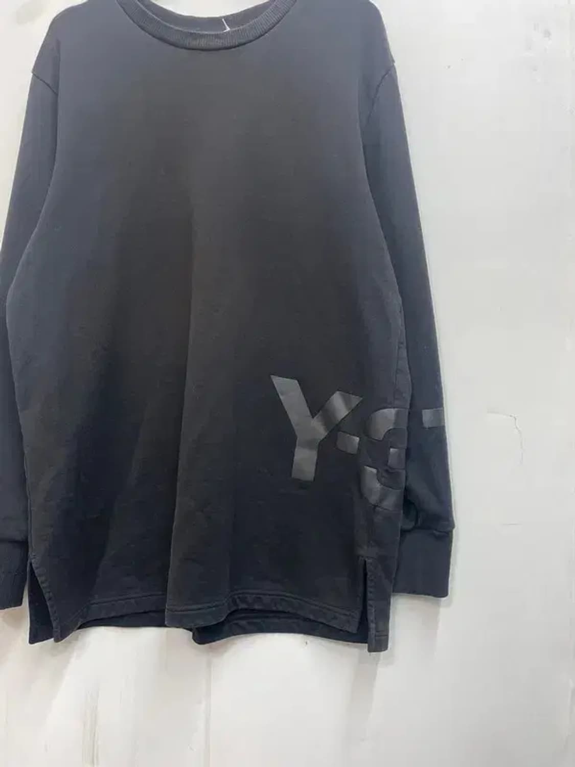 미디움 아디다스 y3 블랙 오버핏 맨투맨 티셔츠 상품이미지3