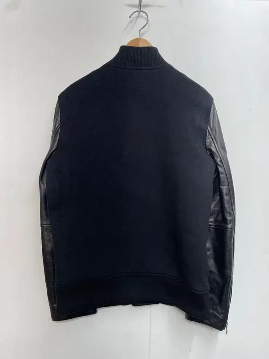 미디움 LOFI 신슐레이트 양가죽 바시티 자켓 상품이미지8