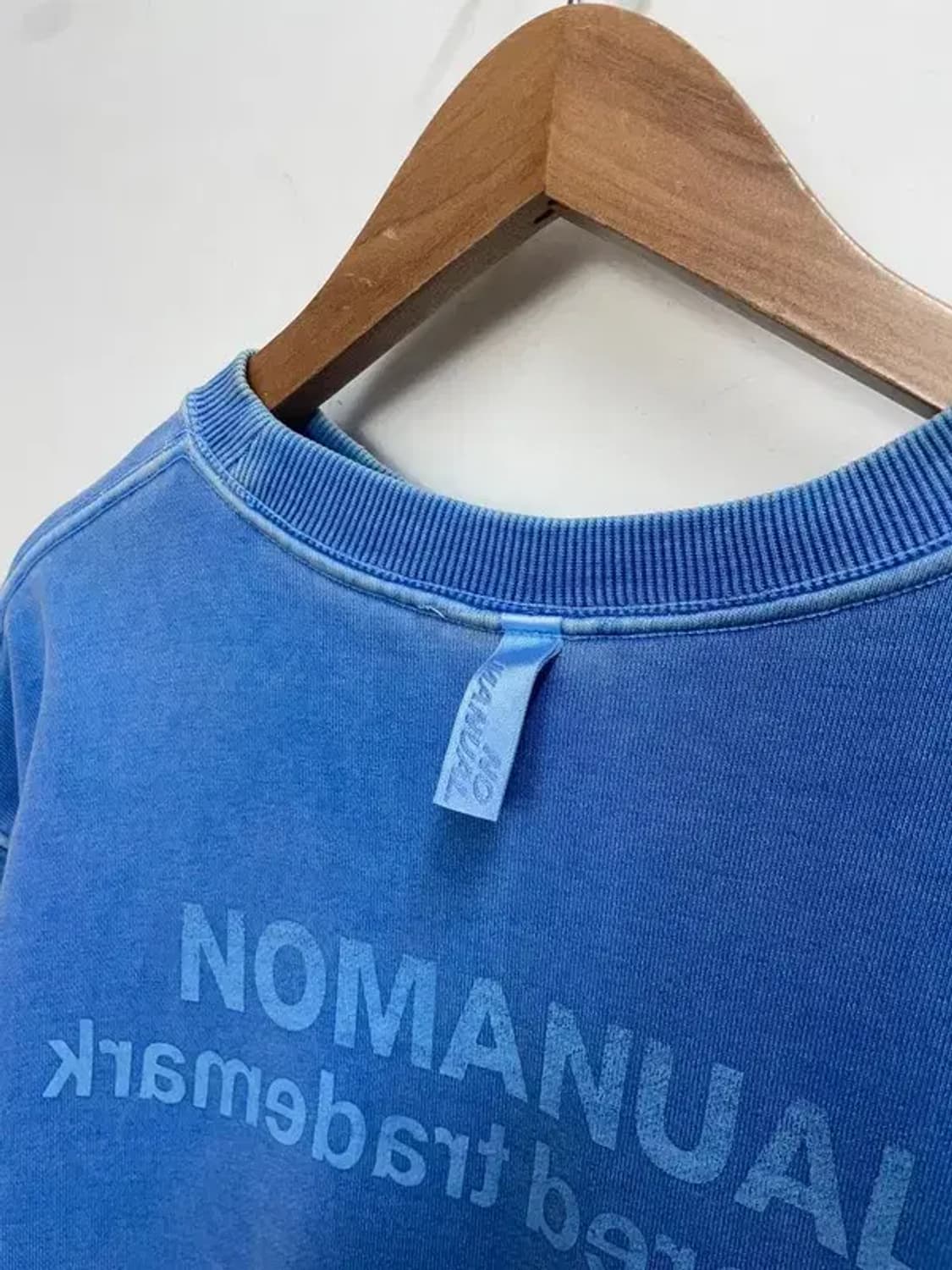 라지 노매뉴얼 피그먼트 루즈핏 맨투맨 라이트 블루 상품이미지10