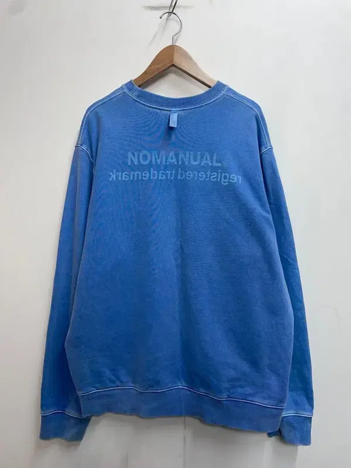 라지 노매뉴얼 피그먼트 루즈핏 맨투맨 라이트 블루 상품이미지7