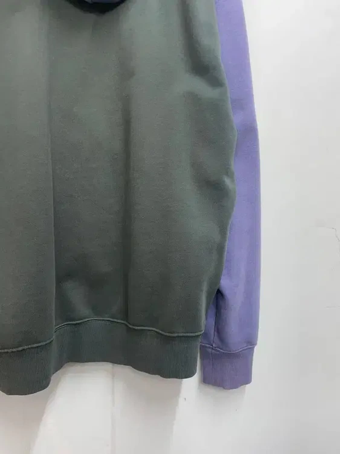 라지 칼하트 WIP 오버핏 배색 후드 티셔츠 상품이미지8