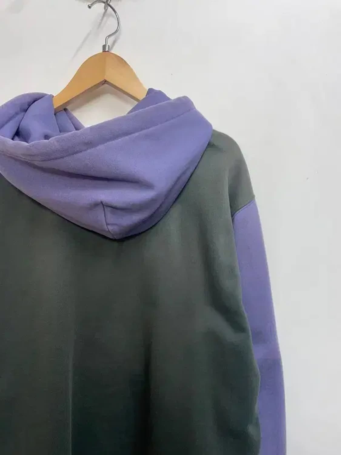 라지 칼하트 WIP 오버핏 배색 후드 티셔츠 상품이미지9