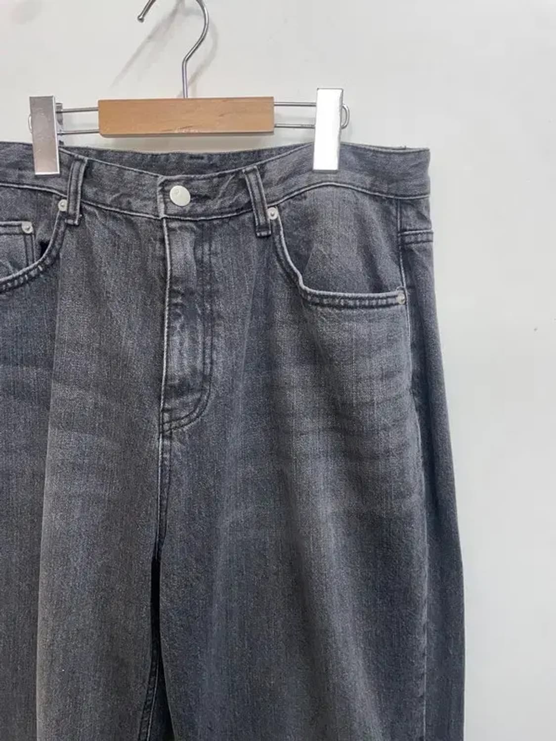 2 오와이 패치로고 워싱 데님 팬츠 와이드진 블랙 상품이미지4