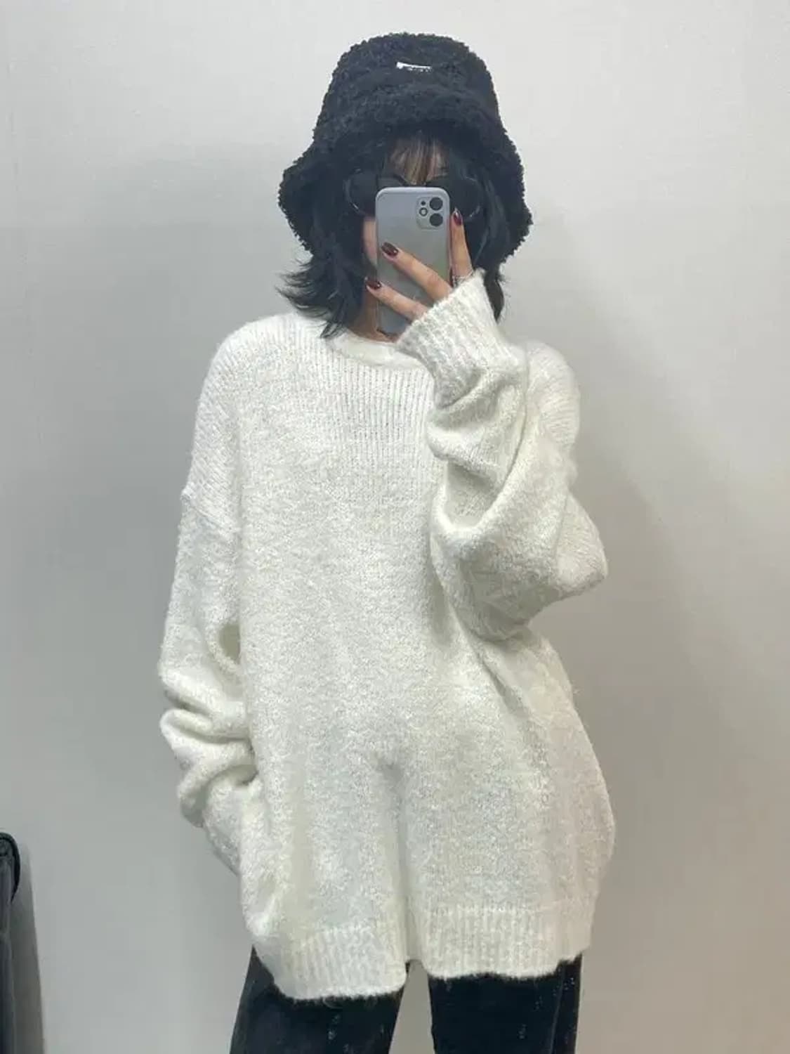 라지 미니멀 프로젝트 오버핏 니트 스웨터 아이보리 상품이미지1