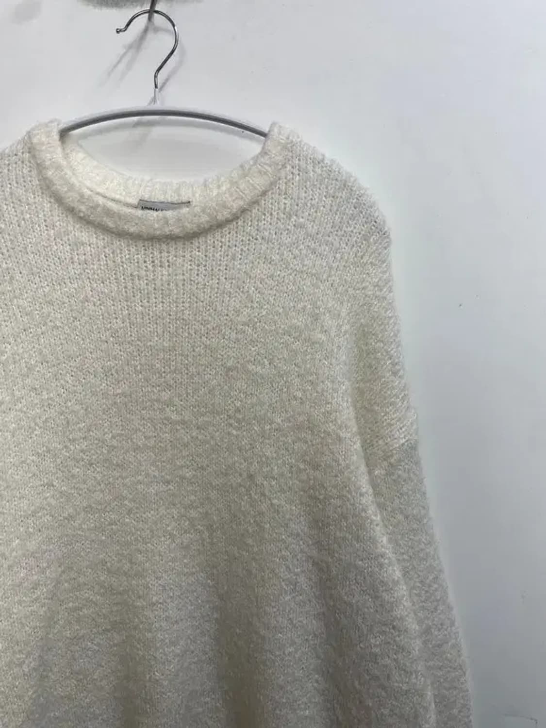 라지 미니멀 프로젝트 오버핏 니트 스웨터 아이보리 상품이미지4