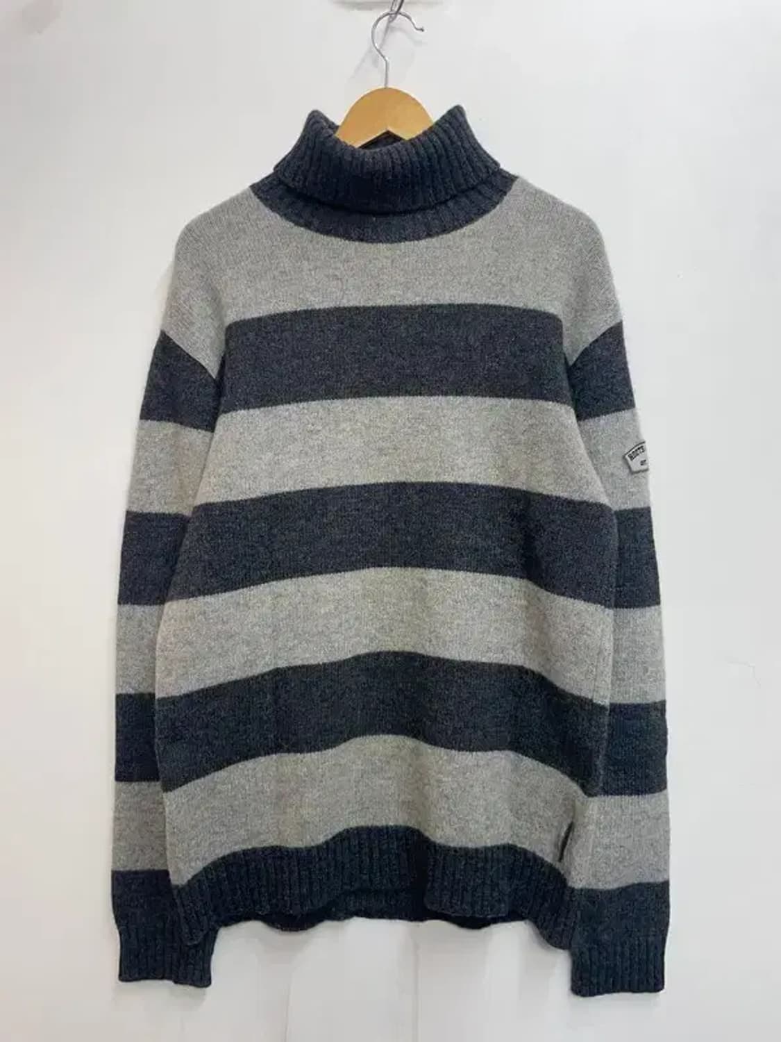 XL ROOTS 오버핏 스트라이프 목폴라 니트 스웨터 그레이 상품이미지2