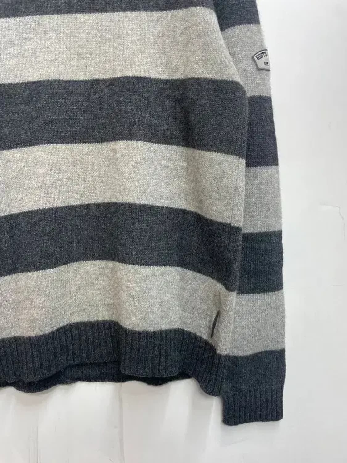 XL ROOTS 오버핏 스트라이프 목폴라 니트 스웨터 그레이 상품이미지3