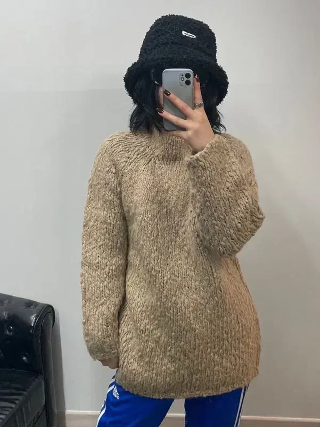 프리 FRAY I.D 오버핏 여자 부클 하이넥 니트 스웨터 상품이미지1