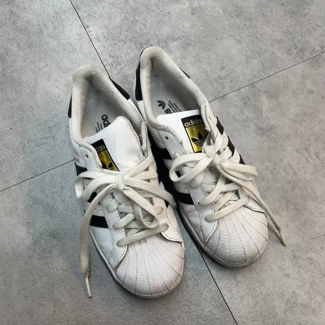 230 아디다스 오리지널스 슈퍼스타 스니커즈 화이트 상품이미지1