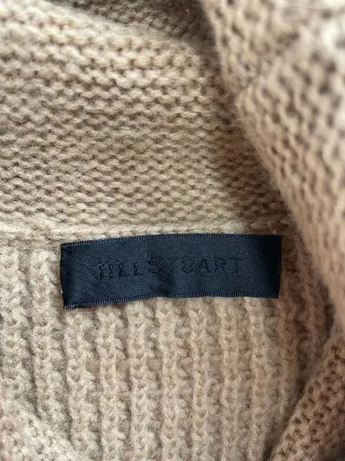 질스튜어트 여자 울 혼방 터틀넥 니트 스웨터 상품이미지5