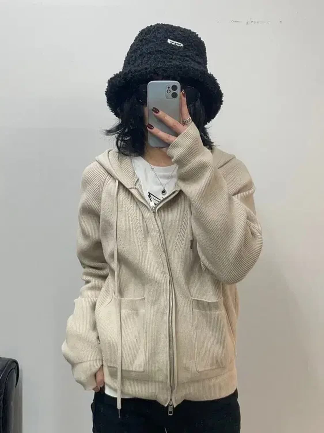 1 디미트리블랙 투웨이 헤비웨이트 케이블 니트 후드 집업 아이보리 상품이미지1