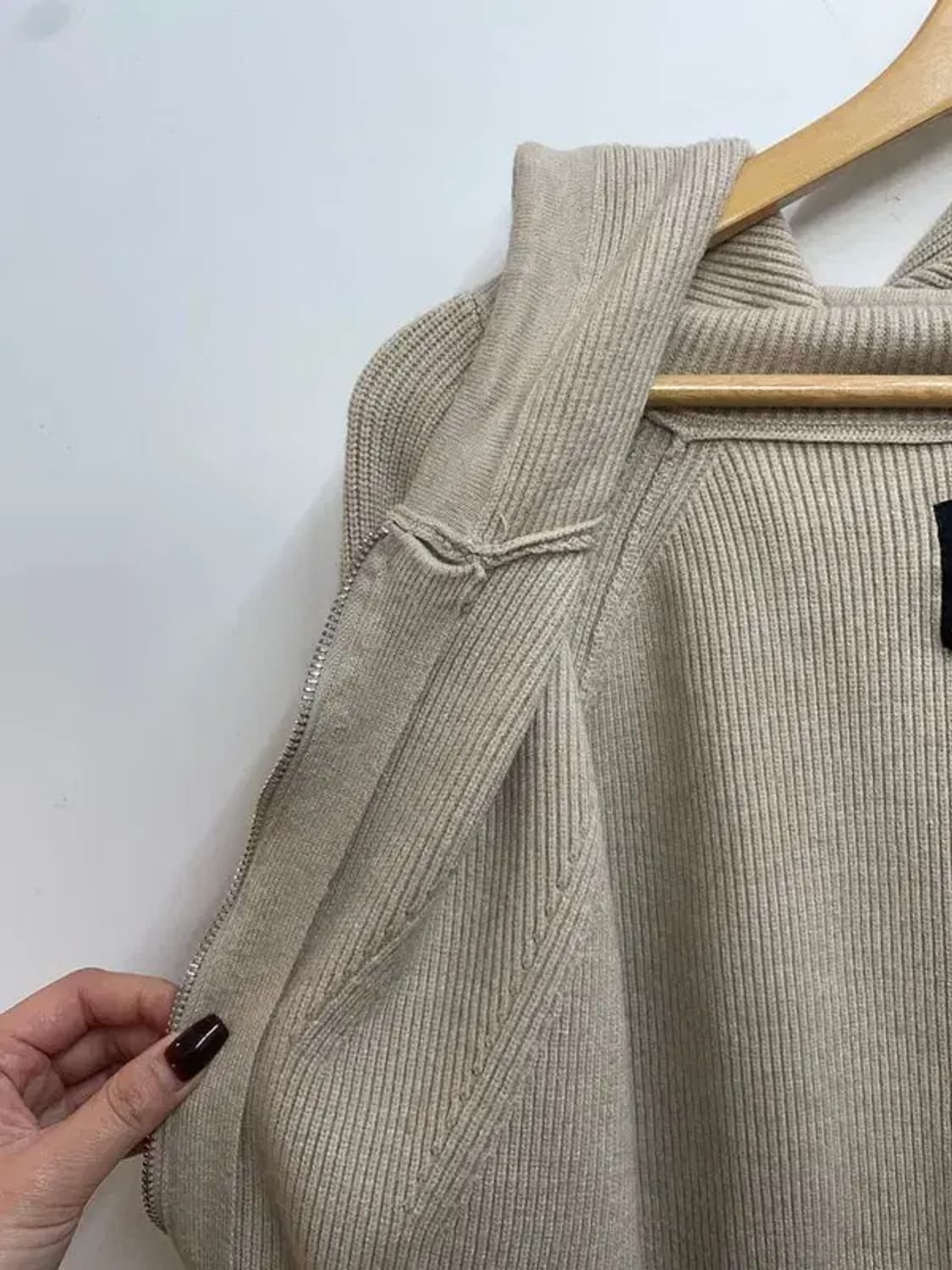 1 디미트리블랙 투웨이 헤비웨이트 케이블 니트 후드 집업 아이보리 상품이미지6