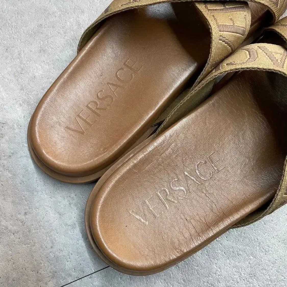 43 베르사체 올오버 크로스 샌들 브라운 상품이미지3