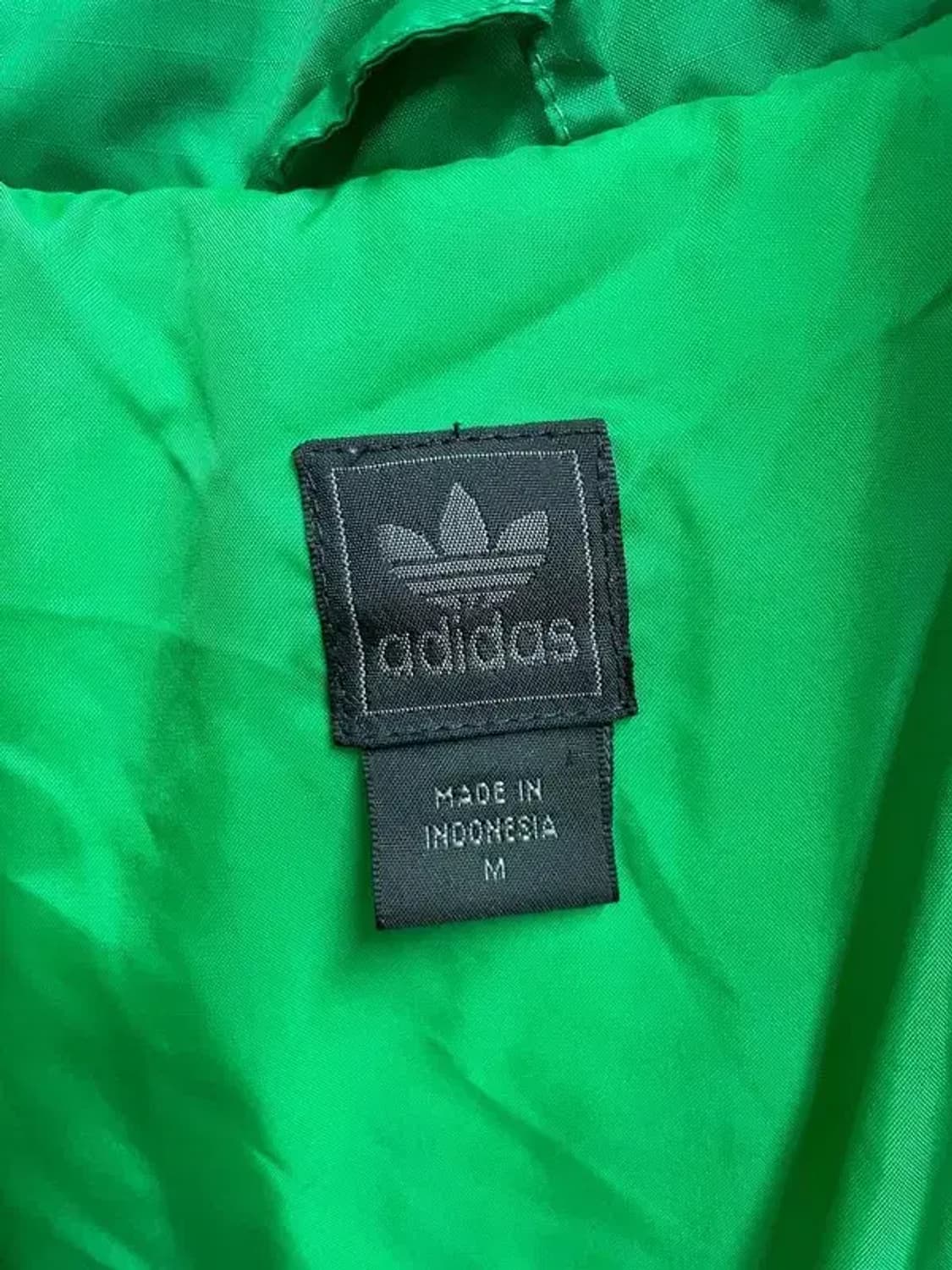 미디움 아디다스 파이어버드 덕다운 올드스쿨 푸퍼 패딩 그린 상품이미지5