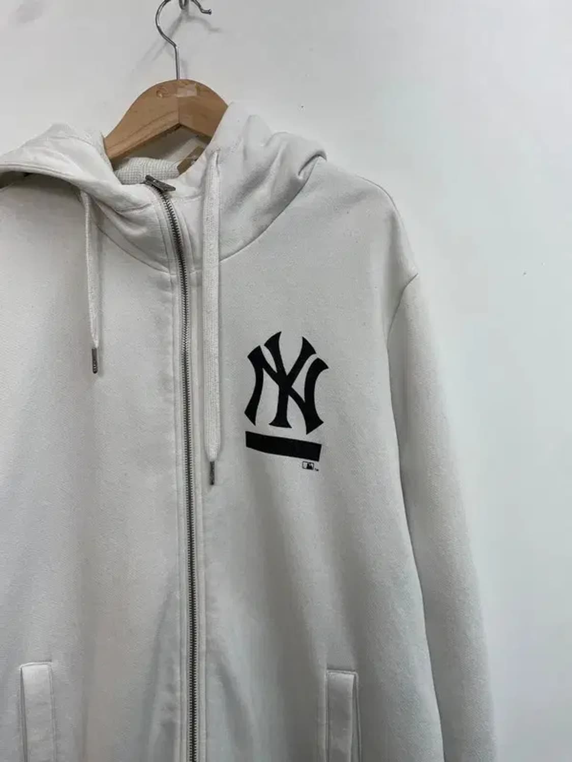 110 MLB 뉴욕 양키스 로고 후드 집업 화이트 상품이미지4