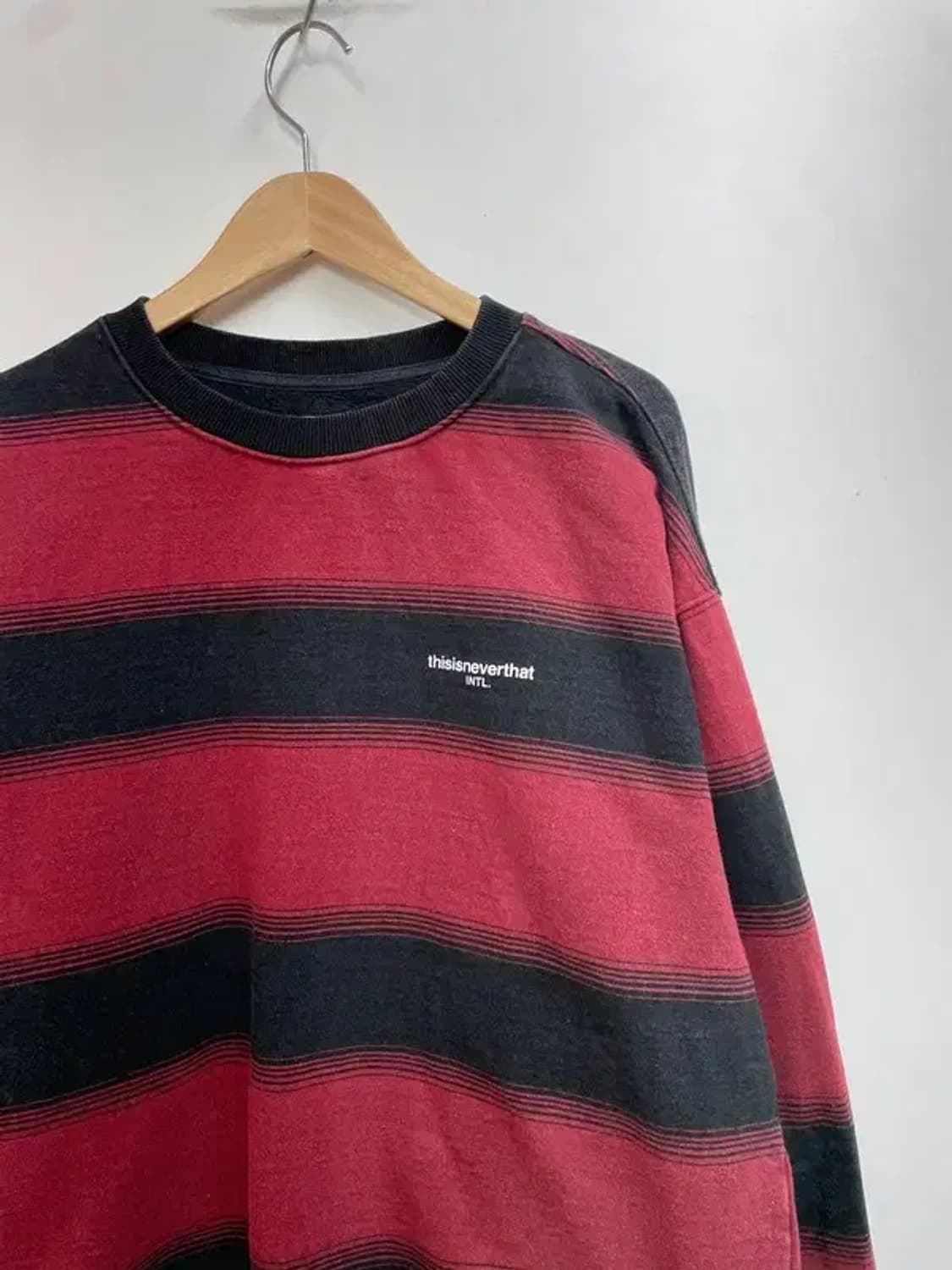 라지 디스이즈네버댓 스트라이프 스웨트셔츠 맨투맨 레드 상품이미지4