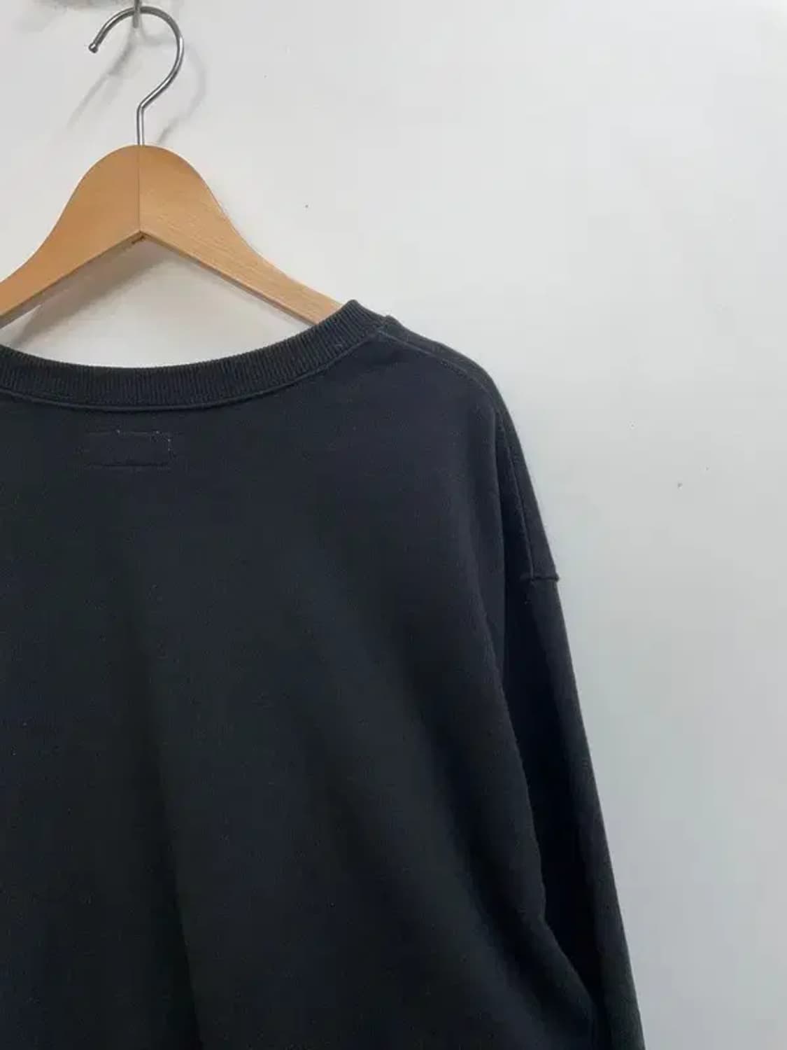 XL 디스이즈네버댓 아치 로고 자수 맨투맨 블랙 상품이미지9