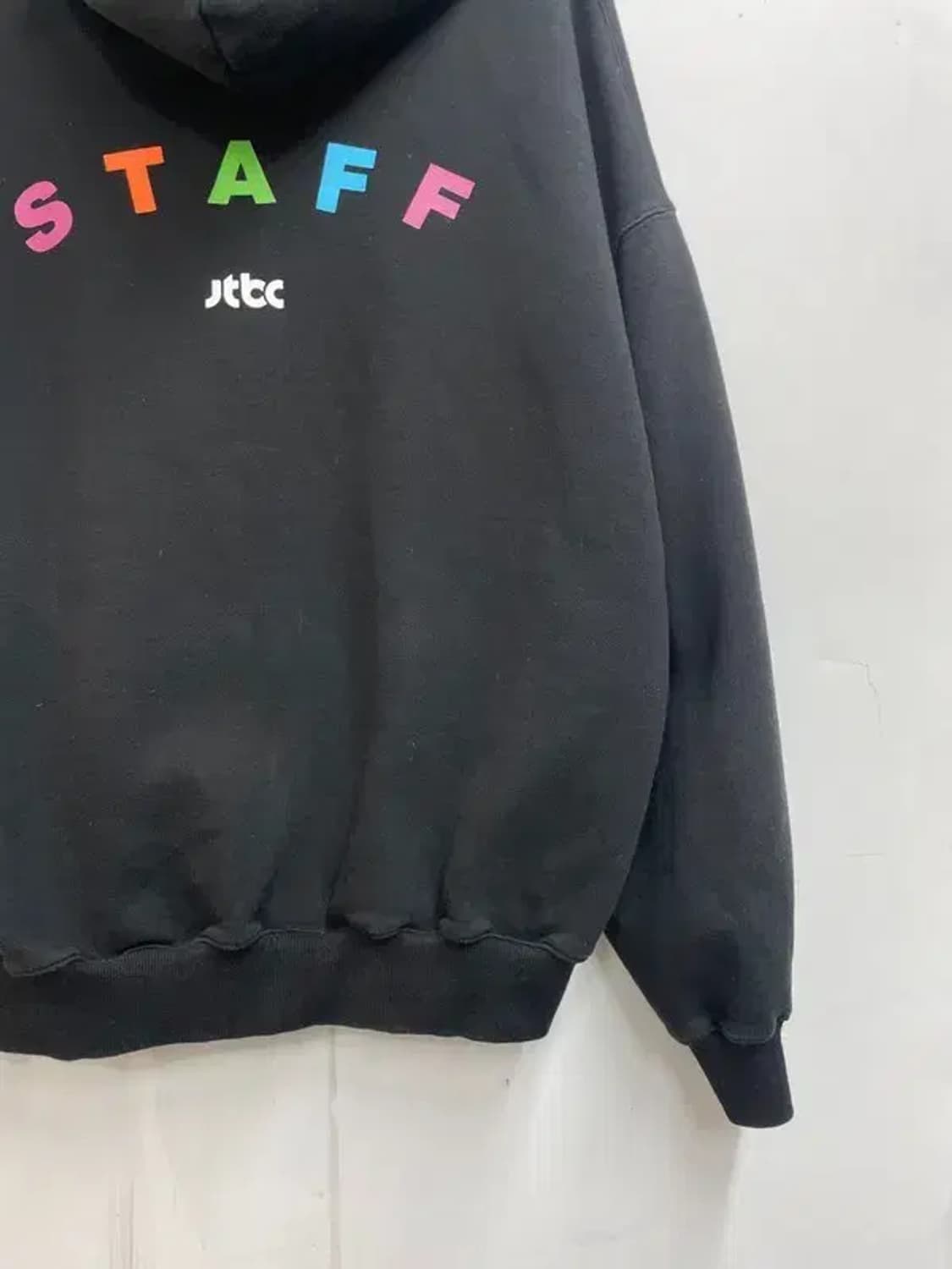 XL 아이앱스튜디오 X JTBC 후드 집업 블랙 상품이미지10