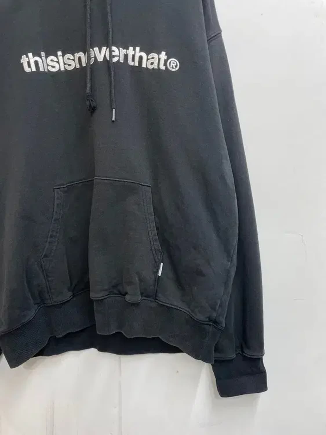 라지 디스이즈네버댓 로고 오버핏 블랙 후드 티셔츠 상품이미지3