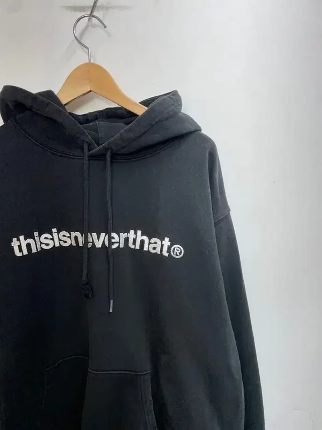 라지 디스이즈네버댓 로고 오버핏 블랙 후드 티셔츠 상품이미지4