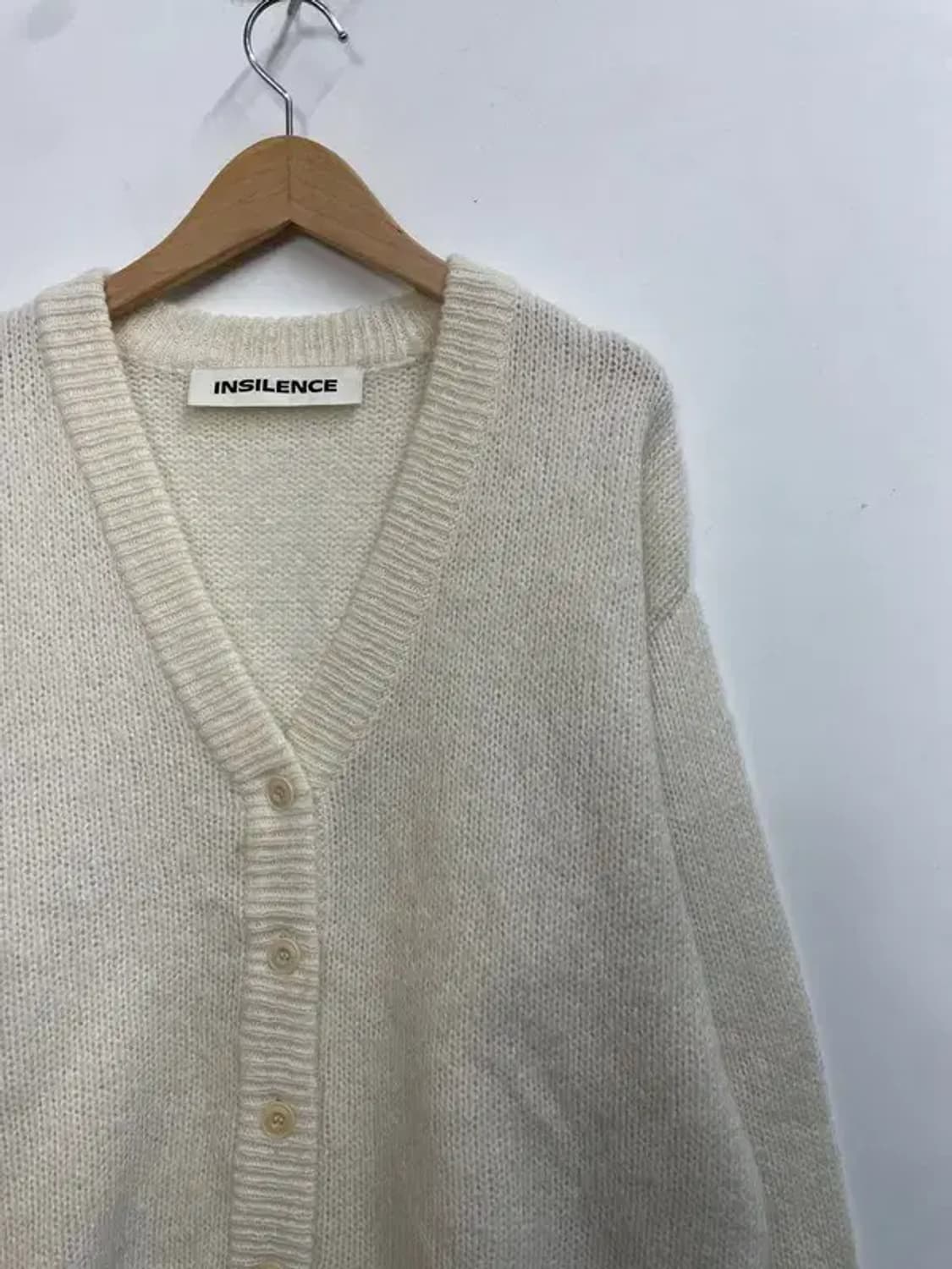 미디움 인사일런스 데미지 랩 가디건 아이보리 상품이미지4