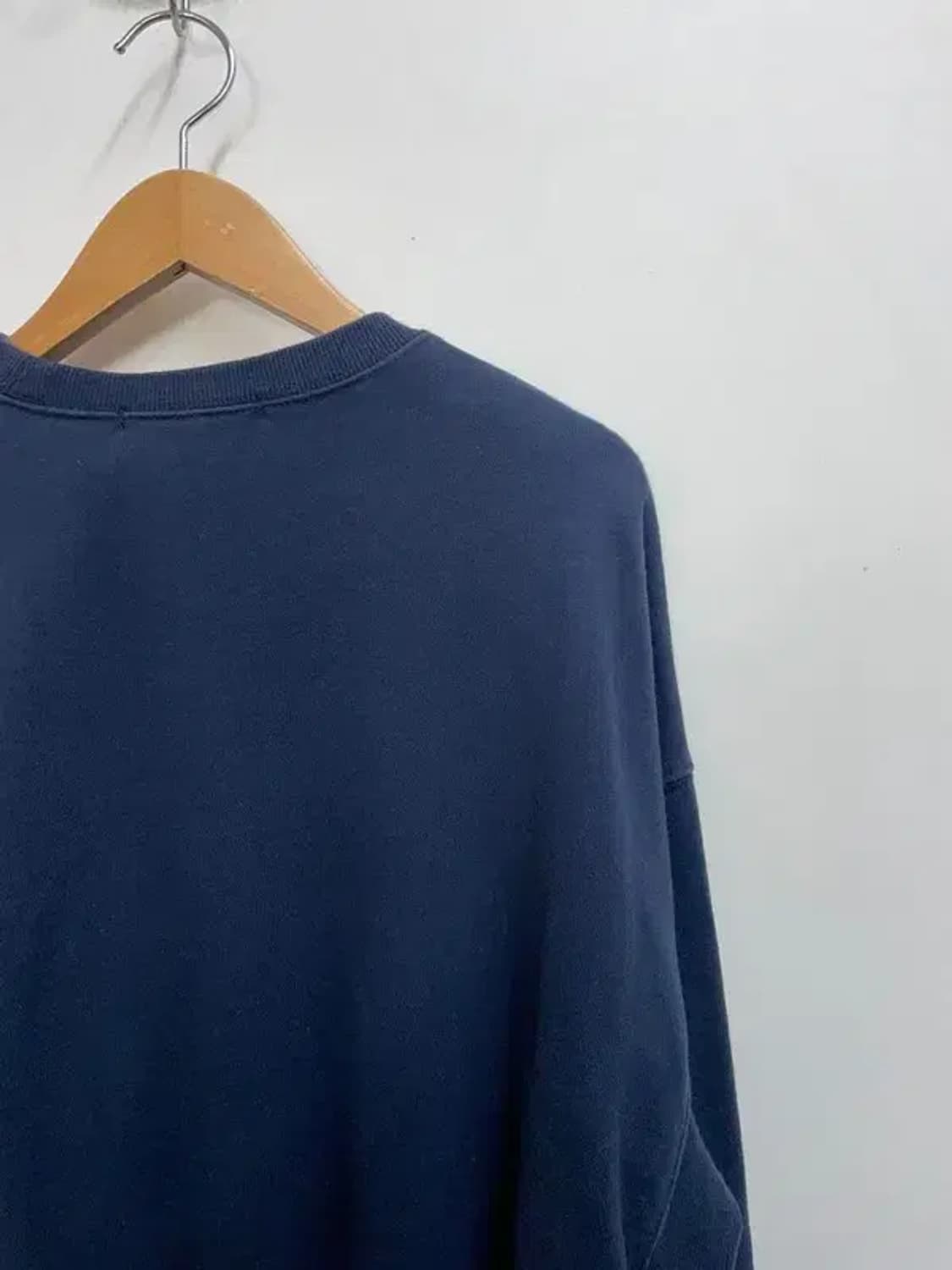 마르디 메크르디 빅로고 네이비 맨투맨 상품이미지10