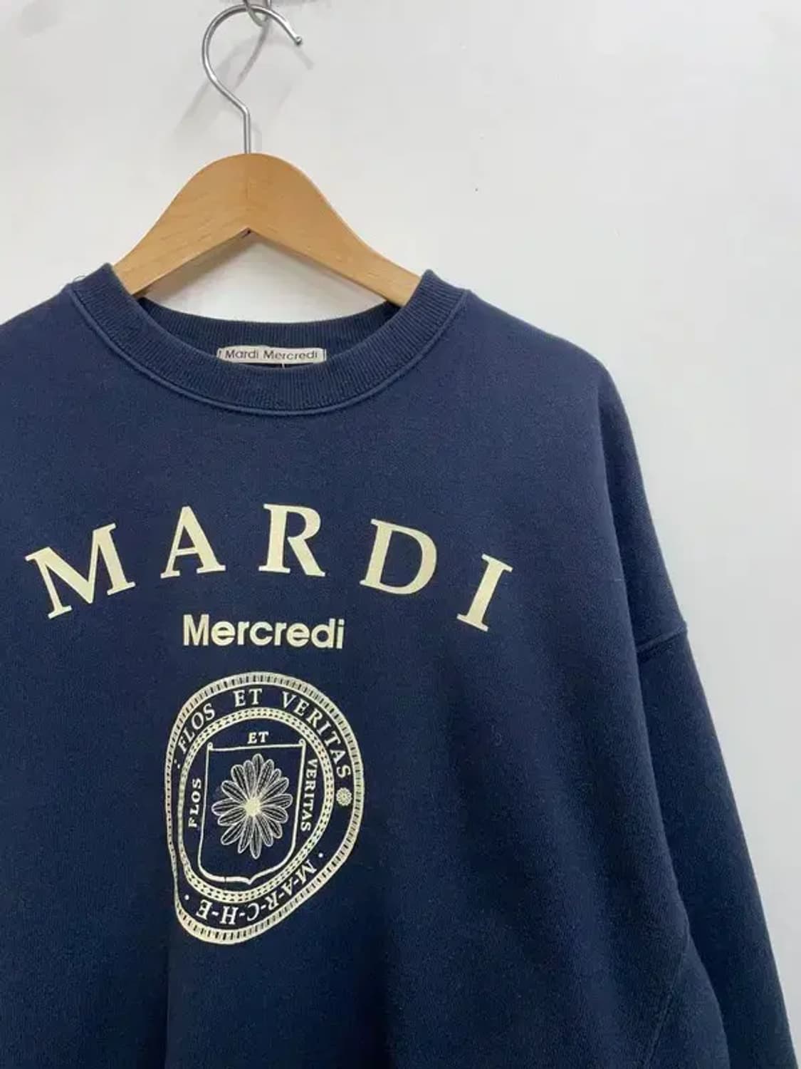 프리 마르디 메크르디 빅로고 스웨트셔츠 맨투맨 네이비 상품이미지4