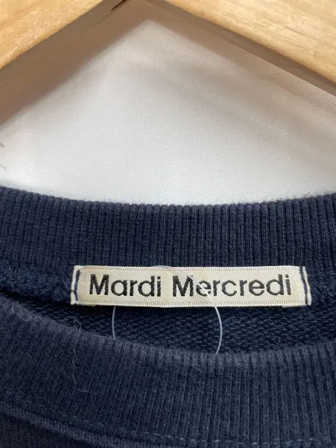 프리 마르디 메크르디 빅로고 스웨트셔츠 맨투맨 네이비 상품이미지5