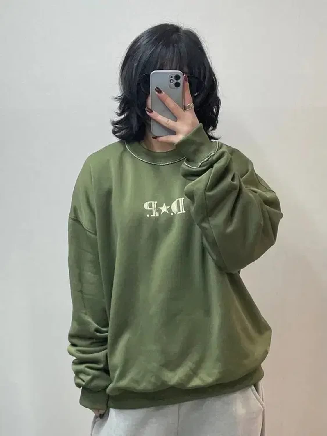 디피 x 아이앱 스튜디오 리버서블 스웻셔츠 오트밀 레인저 그린 상품이미지1