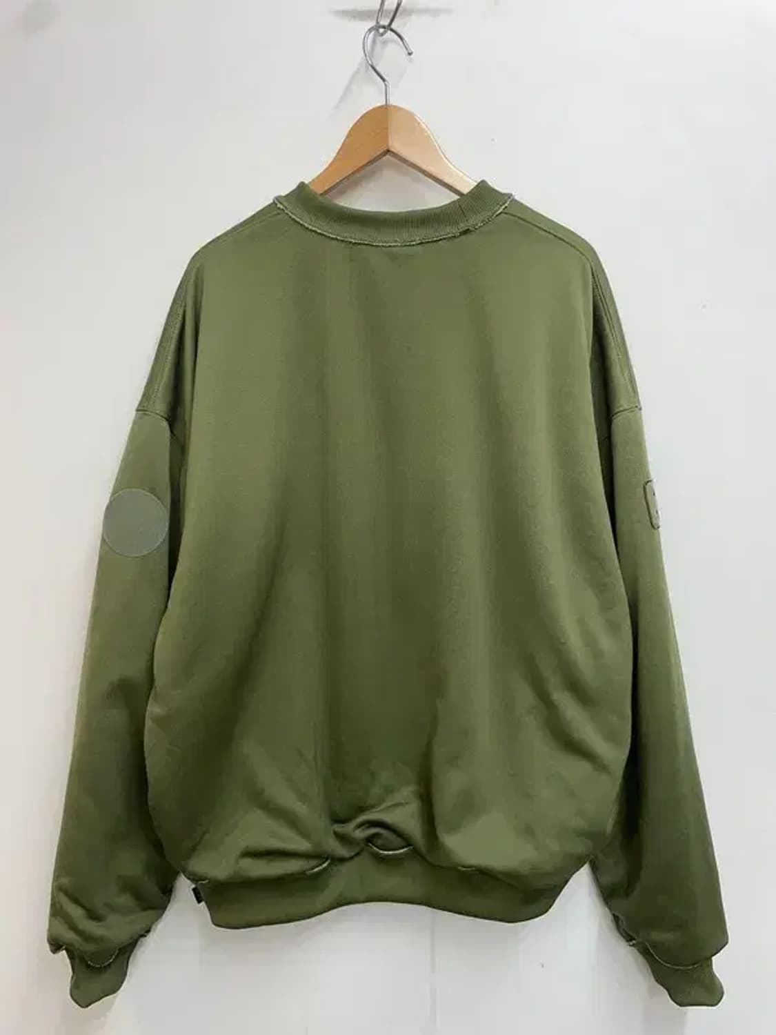 디피 x 아이앱 스튜디오 리버서블 스웻셔츠 오트밀 레인저 그린 상품이미지10