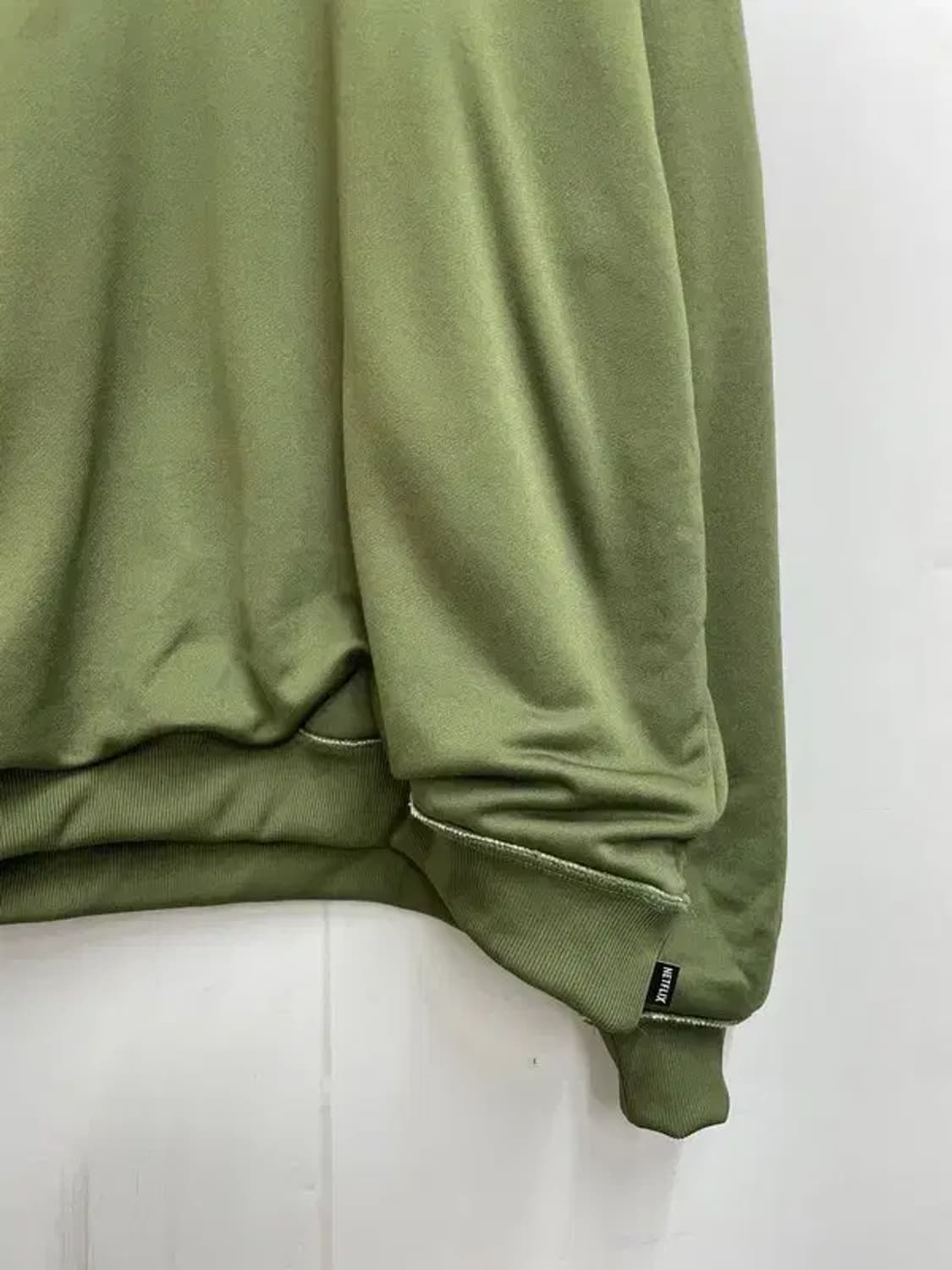 디피 x 아이앱 스튜디오 리버서블 스웻셔츠 오트밀 레인저 그린 상품이미지3