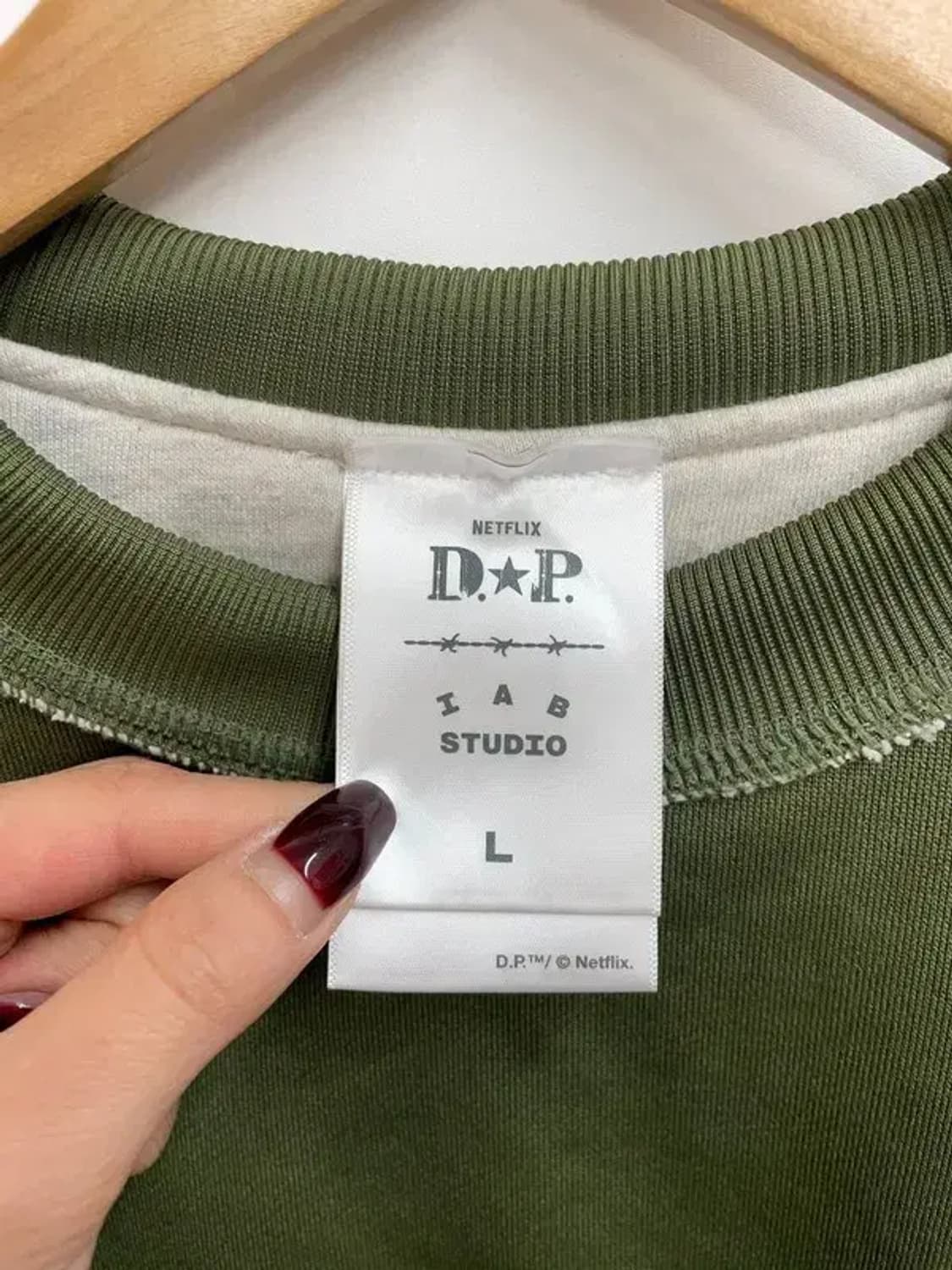 디피 x 아이앱 스튜디오 리버서블 스웻셔츠 오트밀 레인저 그린 상품이미지8