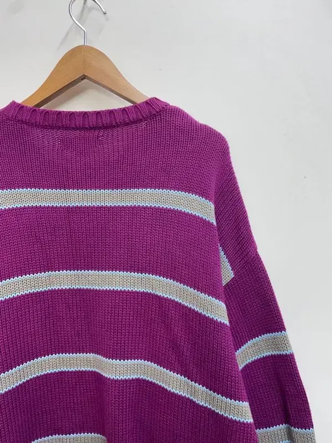 라지 디스이즈 네버댓 스트라이프 오버핏 퍼플 니트 상품이미지9