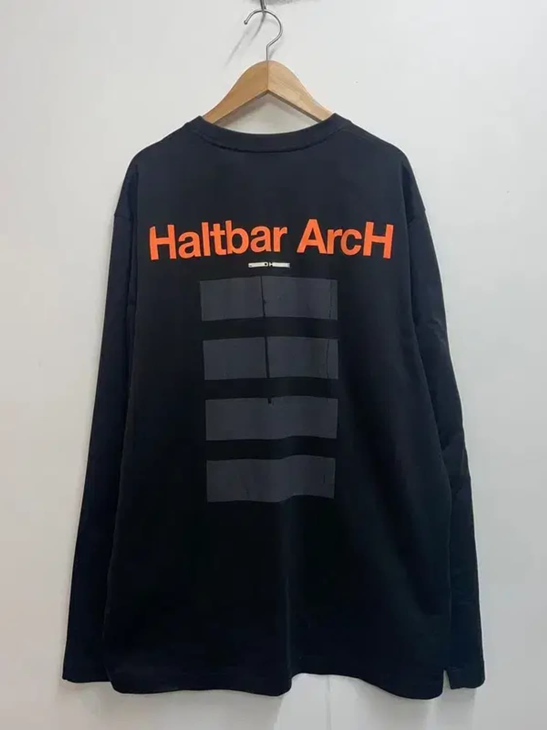 라지 솔리드옴므 라운드 오버핏 긴팔티셔츠 블랙 상품이미지3