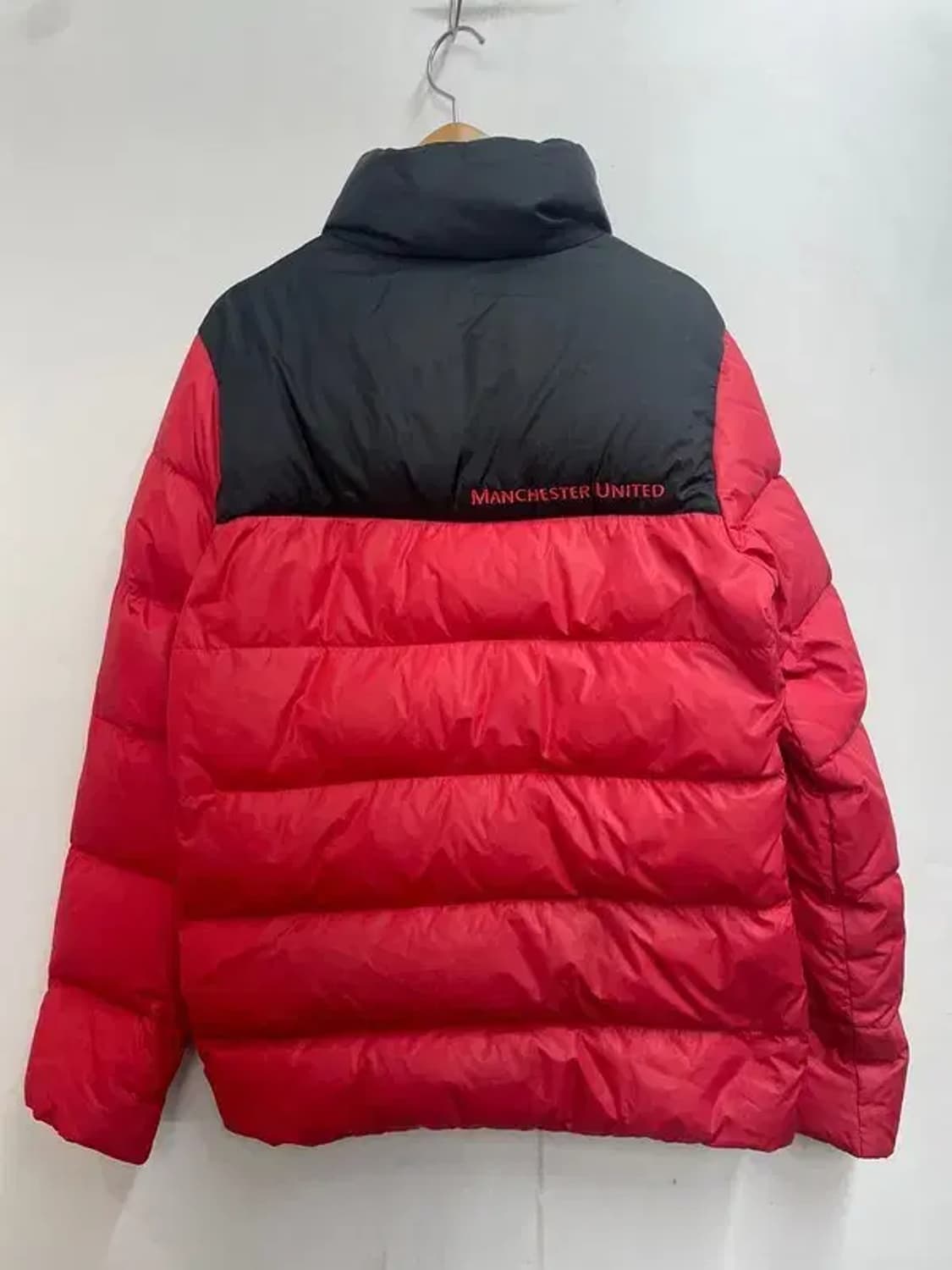 xs 나이키 올드스쿨 맨유 축구 패딩 다운점퍼 여자 상품이미지3