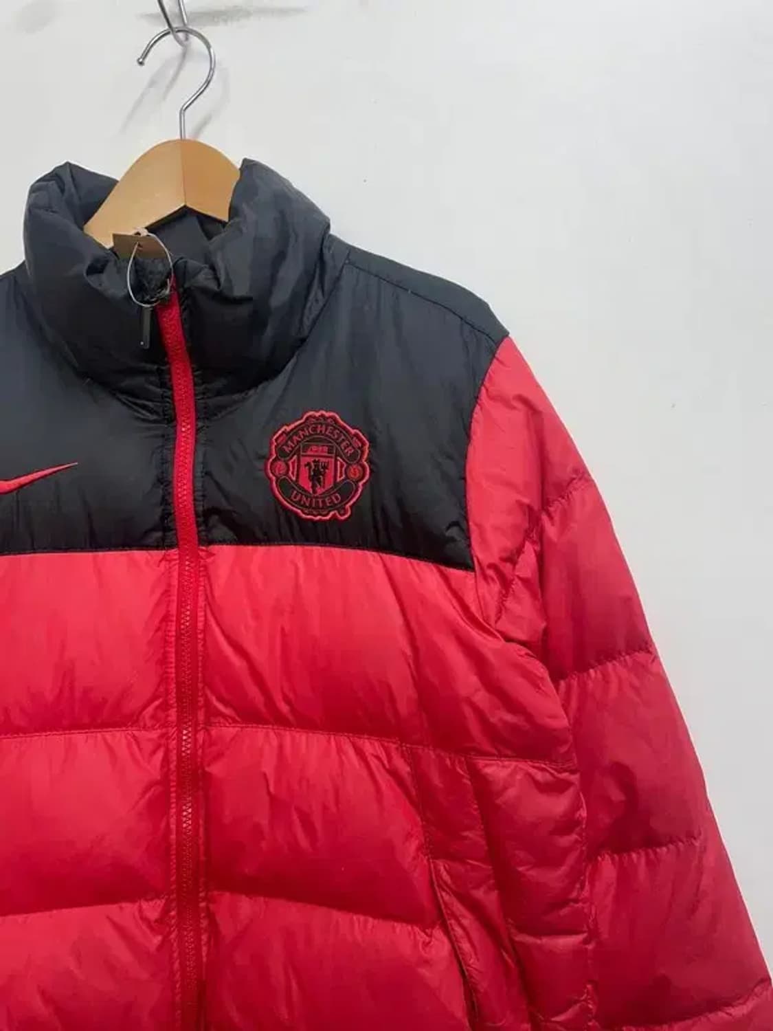 xs 나이키 올드스쿨 맨유 축구 패딩 다운점퍼 여자 상품이미지6