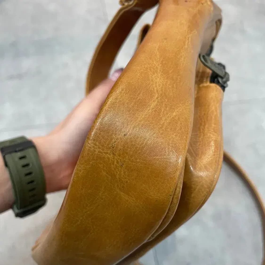 os 90s 아디다스 오리지널스 카멜브라운 트레포일 미니크로스백 상품이미지8