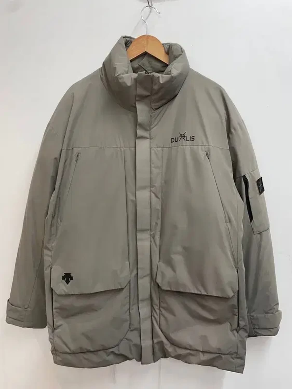 100 데상트 오버핏 듀얼리스 미드핏 점퍼 패딩 상품이미지2