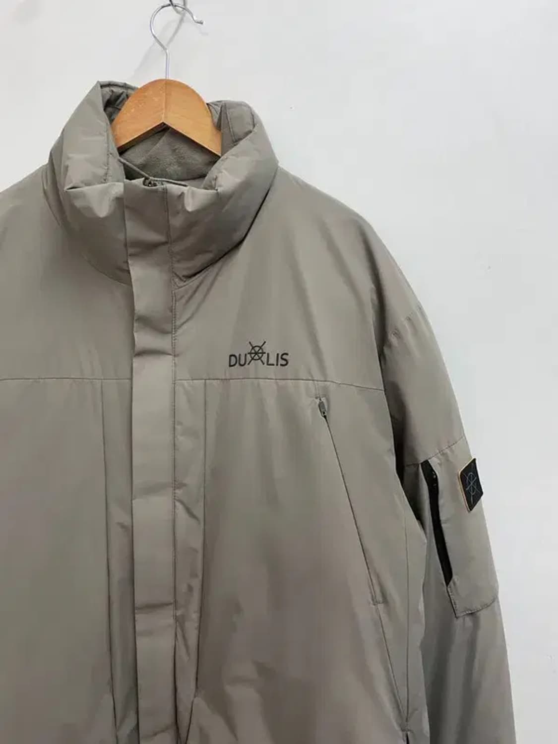 100 데상트 오버핏 듀얼리스 미드핏 점퍼 패딩 상품이미지4