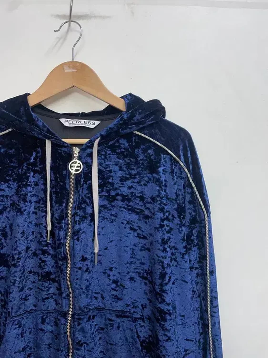 피어리스니스슈가레이 후디 집업 네이비 벨벳 상품이미지4