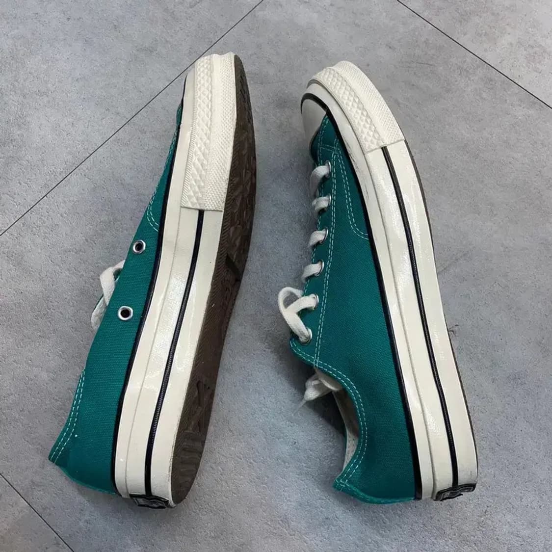 250 컨버스 척 70 로우 맬러카이트 스니커즈 상품이미지3