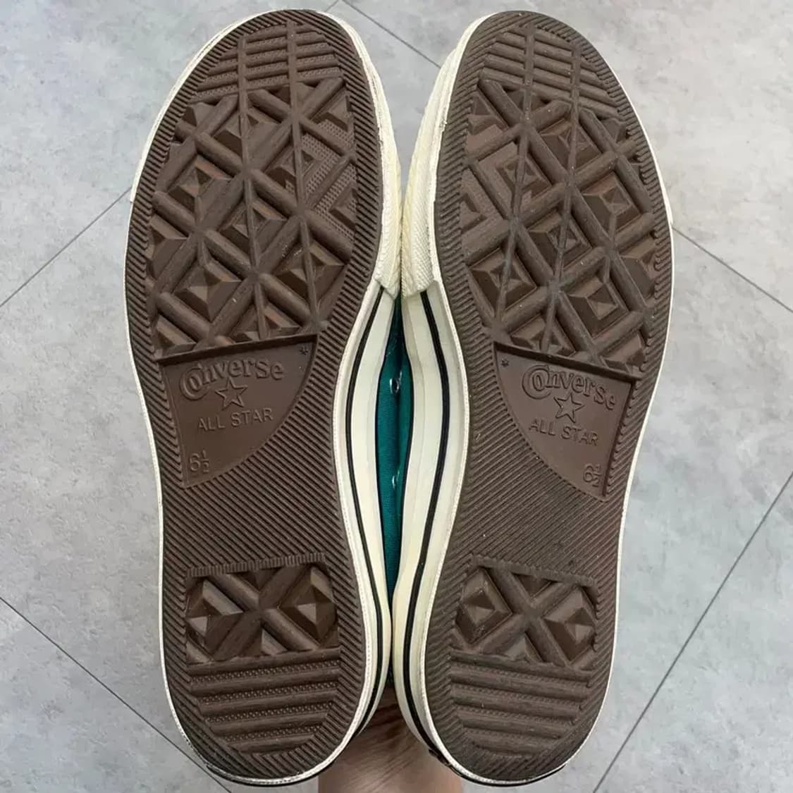 250 컨버스 척 70 로우 맬러카이트 스니커즈 상품이미지9