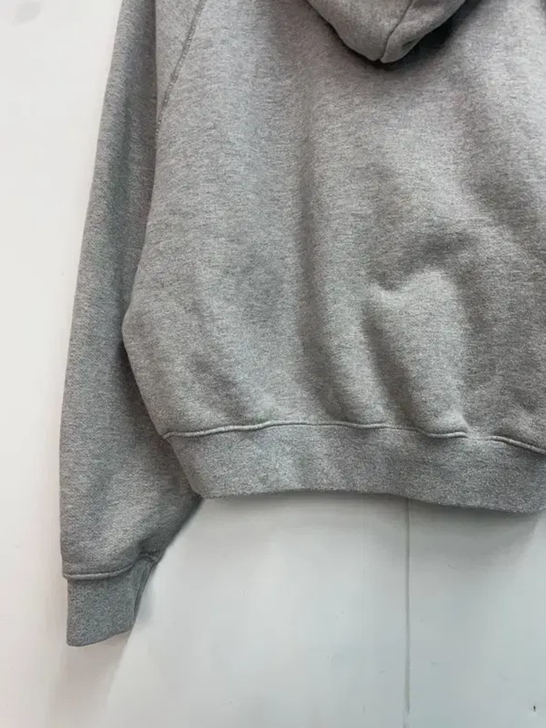 미디움 디스이즈 네버댓 크롭 그레이 후드 티셔츠 상품이미지8