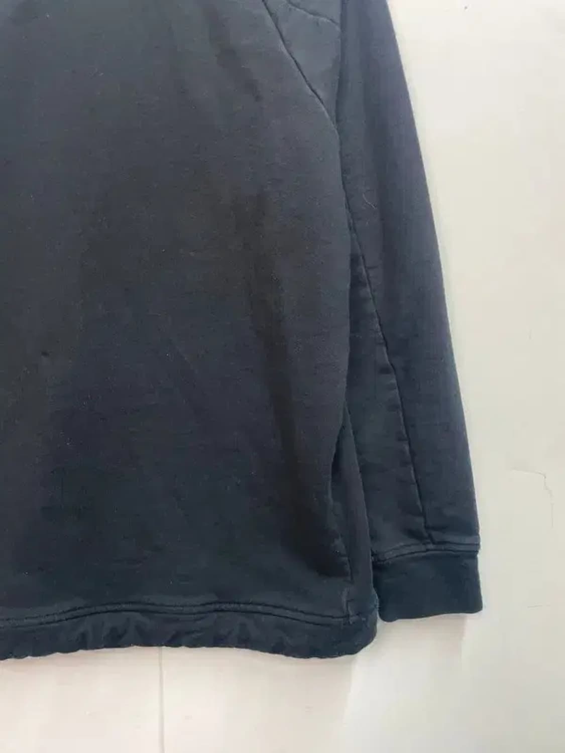 미디움 cp컴퍼니 렌즈와펜 오버핏 크루넥 맨투맨티셔츠 블랙 상품이미지3