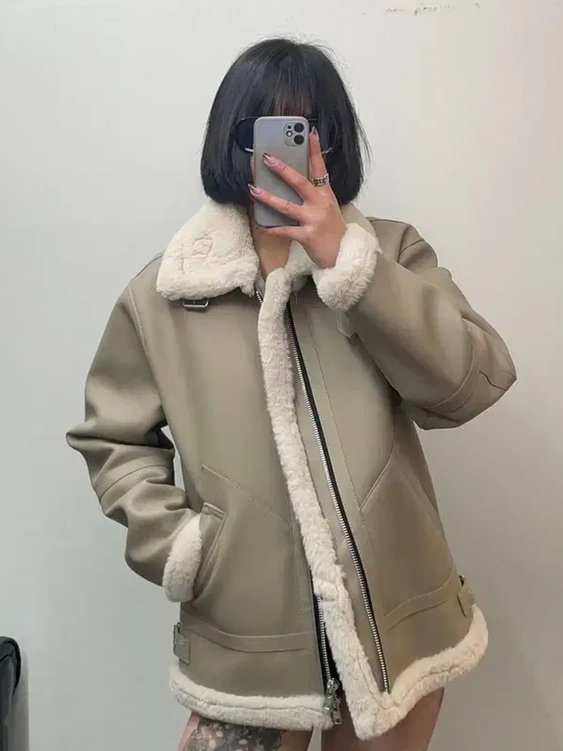 미디움 도프제이슨 솔리드 무톤 자켓 로우베이지 상품이미지1